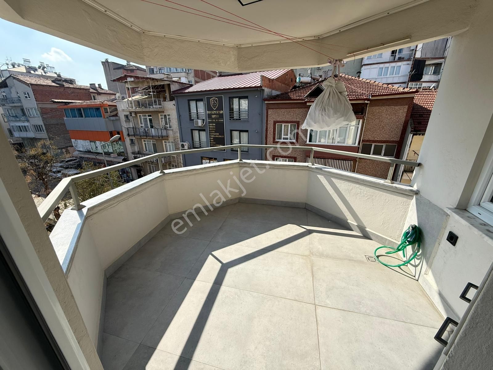 Denizli Topraklık’ta Emsalsiz Lüks 3+1 Arakat Çift Balkonlu Daire D104 - Görsel 10