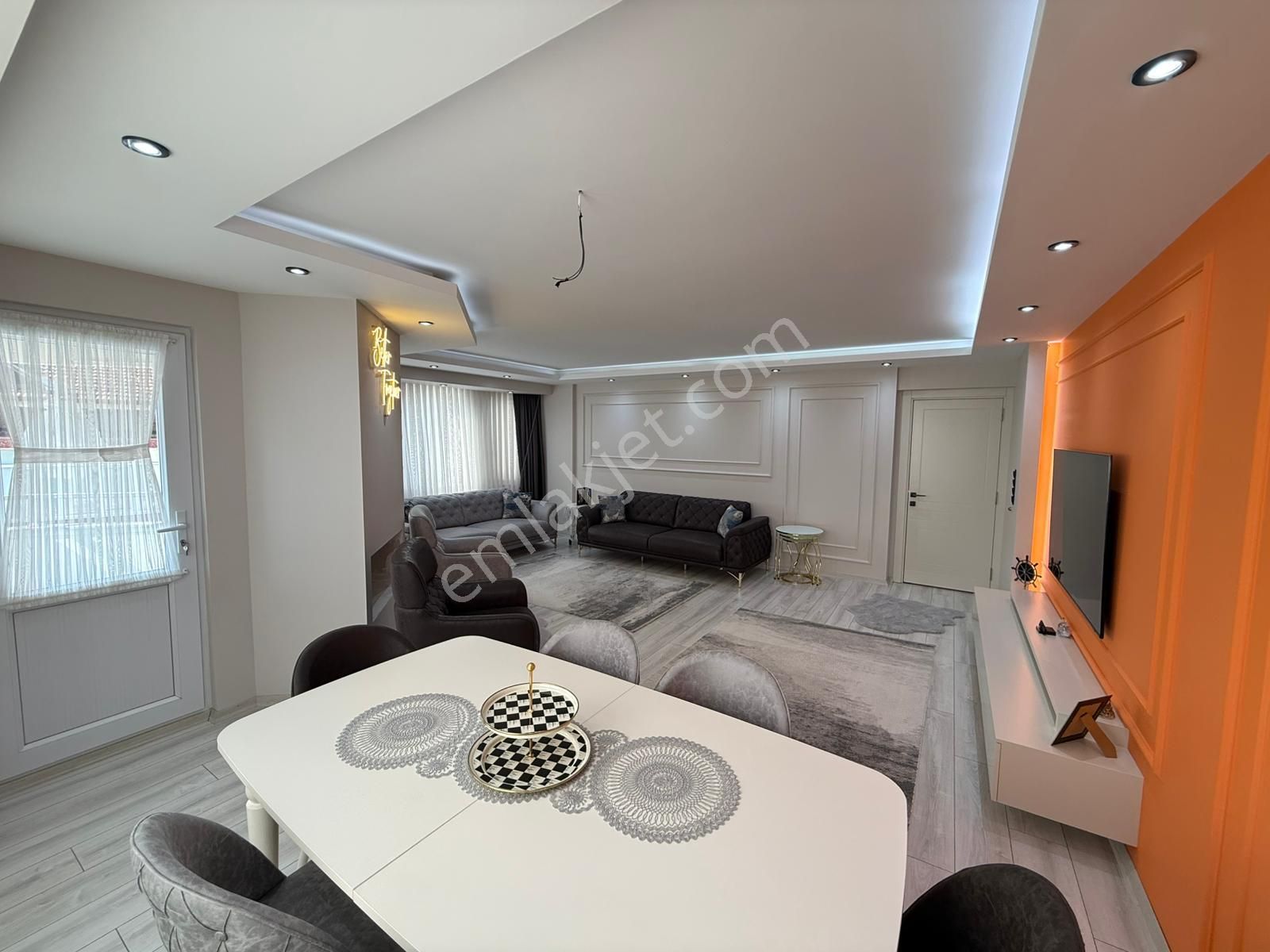 Denizli Topraklık’ta Emsalsiz Lüks 3+1 Arakat Çift Balkonlu Daire D104 - Görsel 2