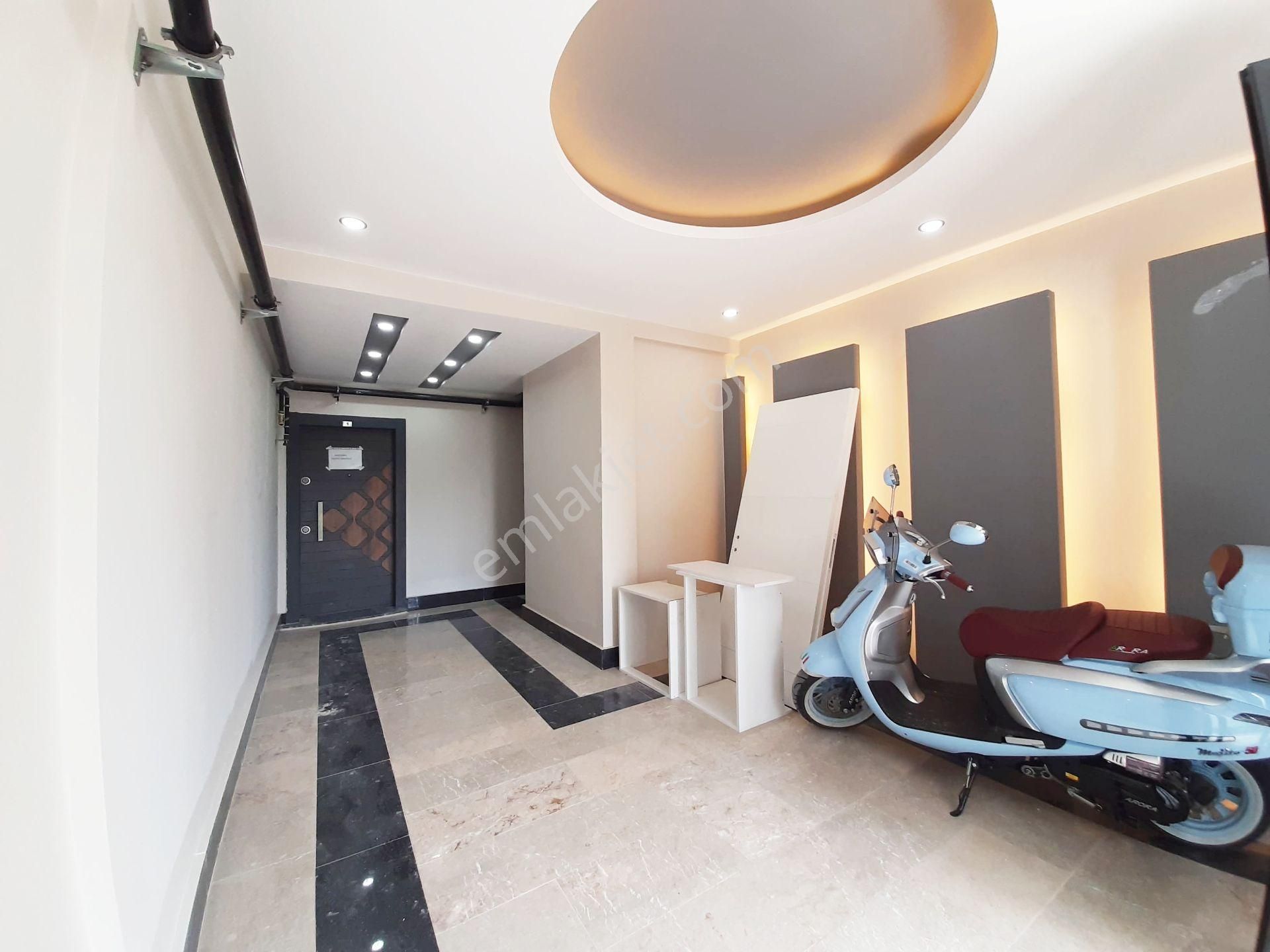 Kıyı Boyu Aydınlar'da Yatay Mimari Sosyal Aktiviteli Site İçi Kapalı Mutfaklı Kat Seçhenekli Lüks - Görsel 19