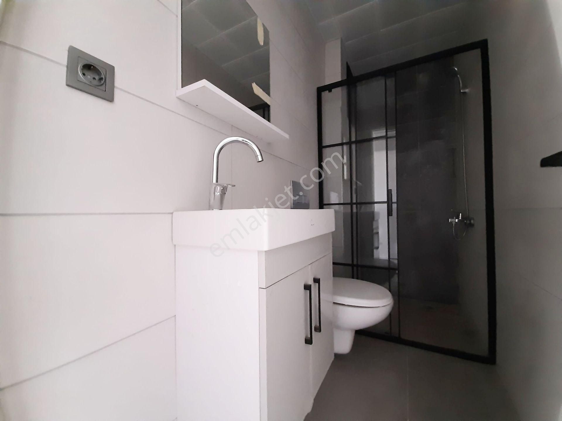 Kıyı Boyu Aydınlar'da Yatay Mimari Sosyal Aktiviteli Site İçi Kapalı Mutfaklı Kat Seçhenekli Lüks - Görsel 12