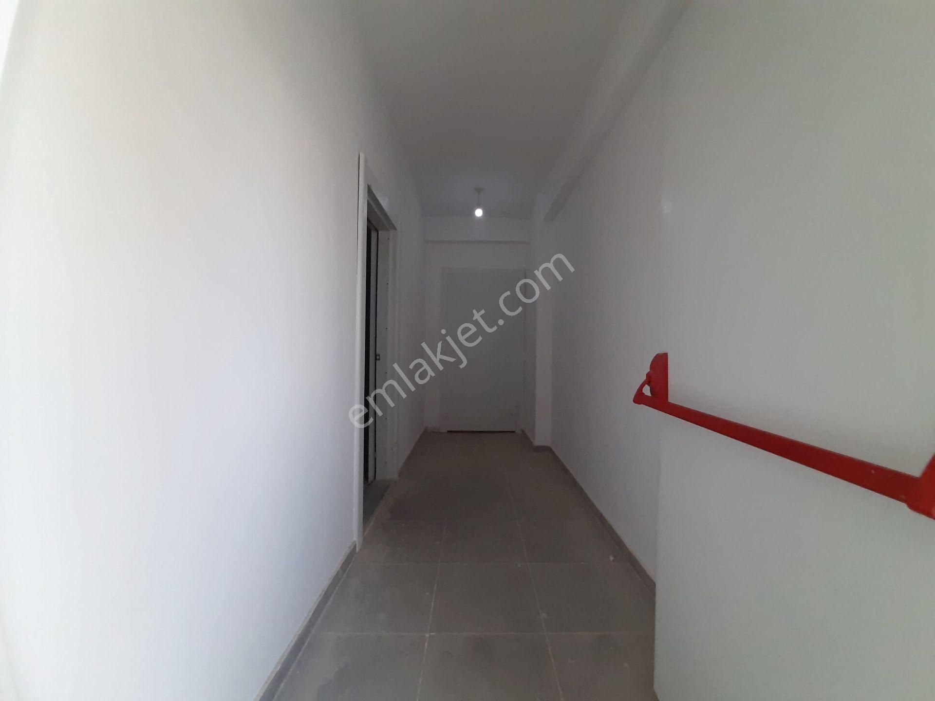 Kıyı Boyu Aydınlar'da Yatay Mimari Sosyal Aktiviteli Site İçi Kapalı Mutfaklı Kat Seçhenekli Lüks - Görsel 13