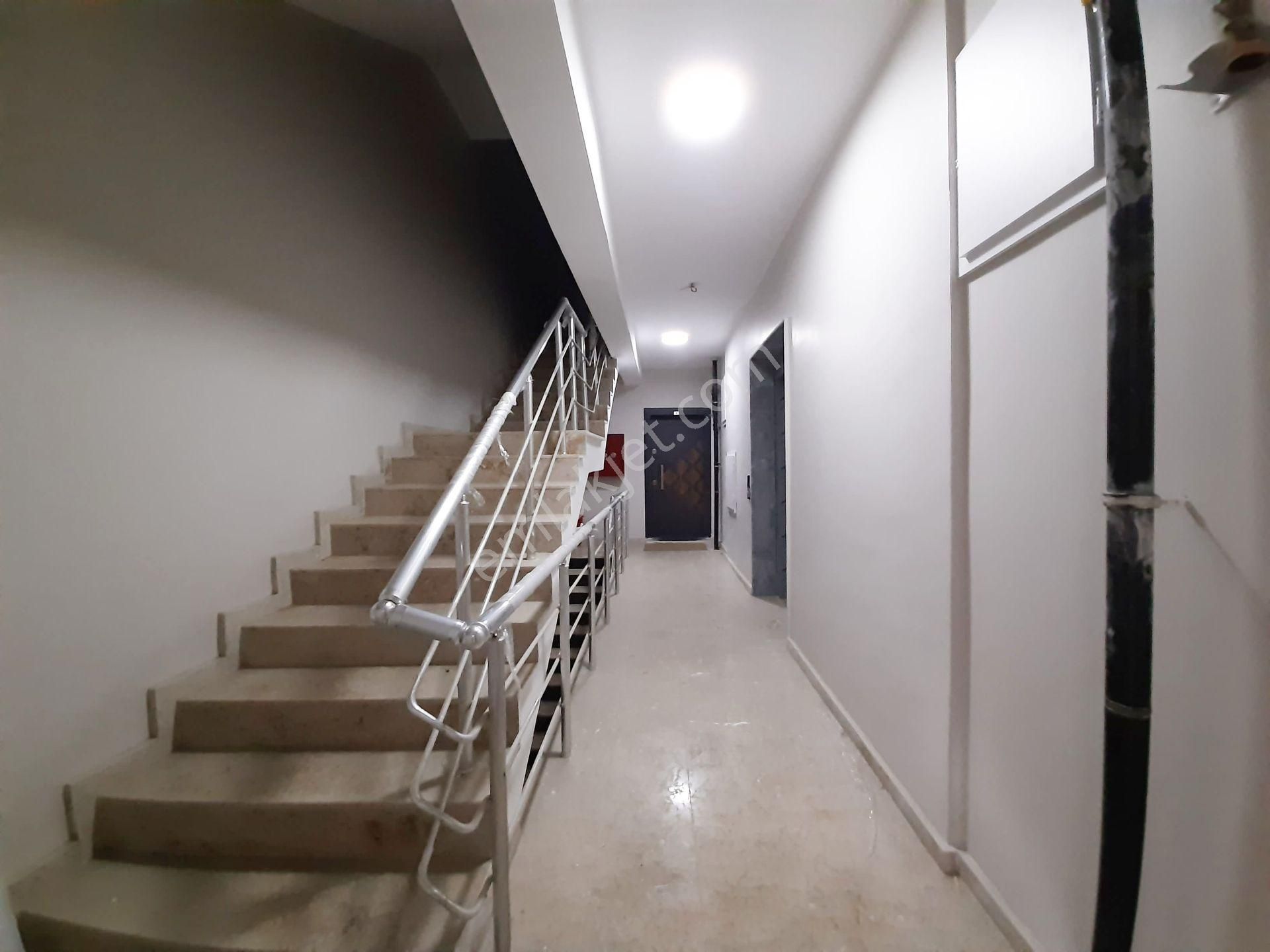 Kıyı Boyu Aydınlar'da Yatay Mimari Sosyal Aktiviteli Site İçi Kapalı Mutfaklı Kat Seçhenekli Lüks - Görsel 18