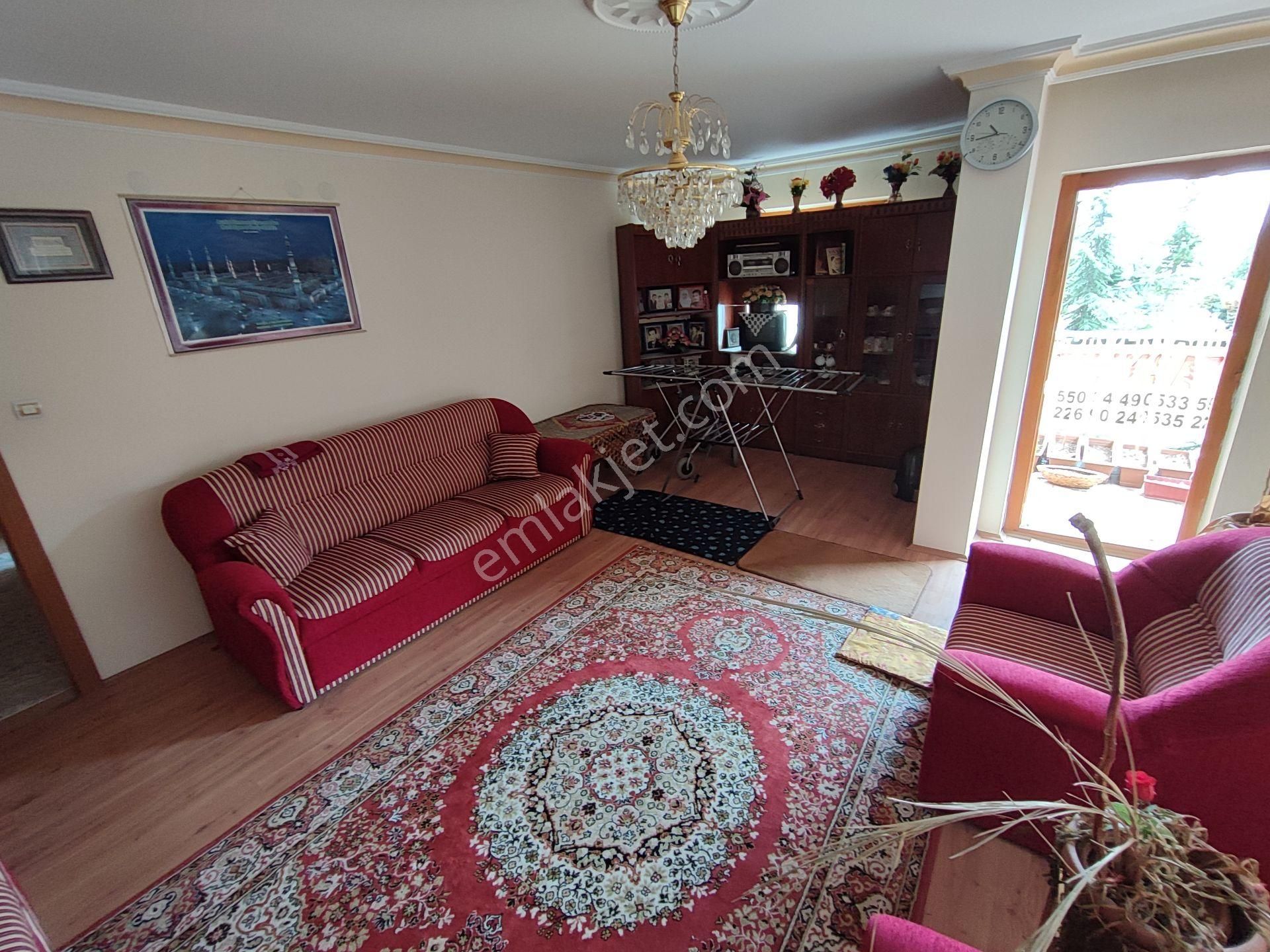 Ayazağa Cadde Üzeri Eşyalı 2.kat Asansörlü 3+1 Ebeveyn Banyolu Tuğrul Emlak'tan - Görsel 3