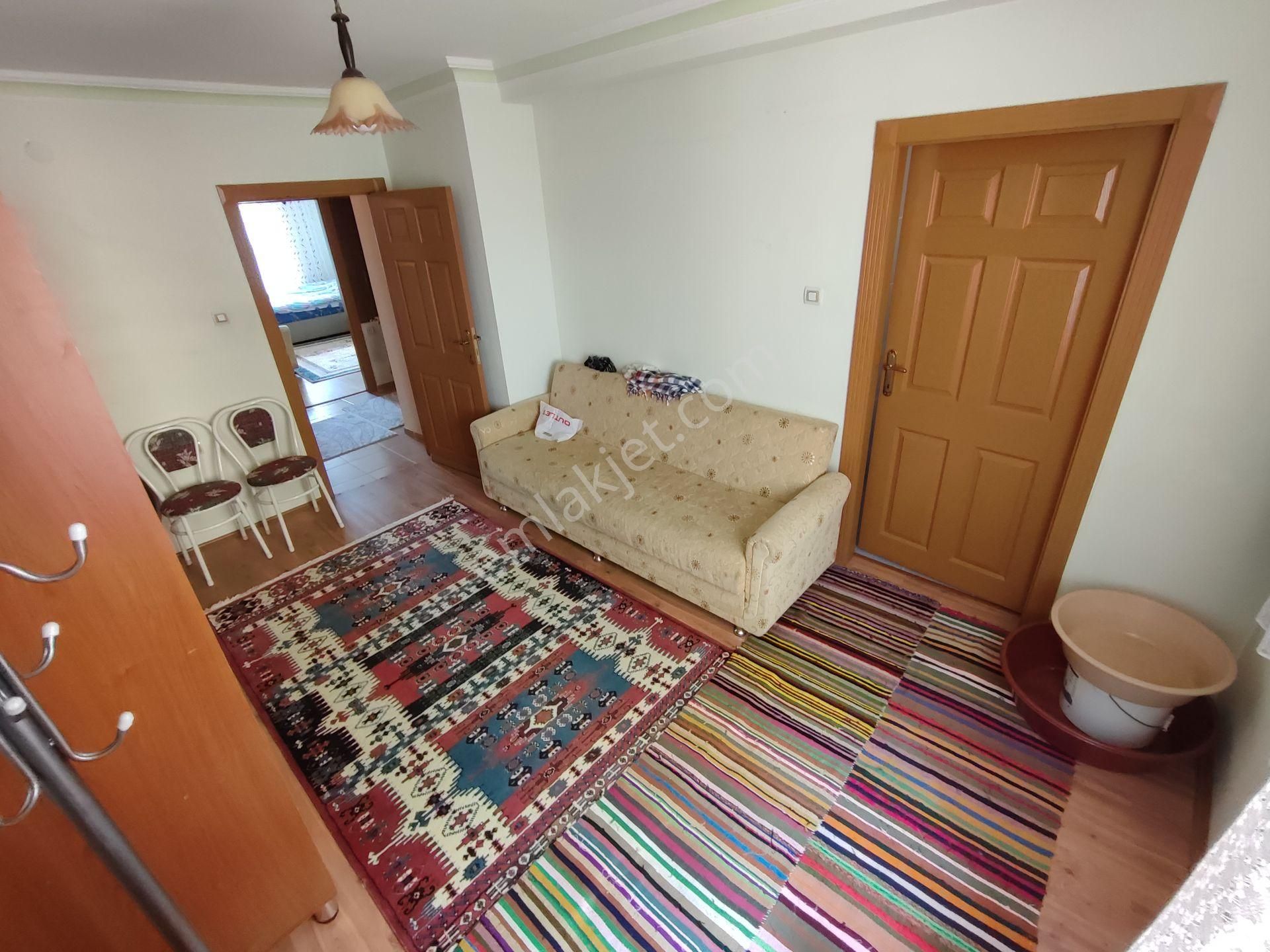 Ayazağa Cadde Üzeri Eşyalı 2.kat Asansörlü 3+1 Ebeveyn Banyolu Tuğrul Emlak'tan - Görsel 9