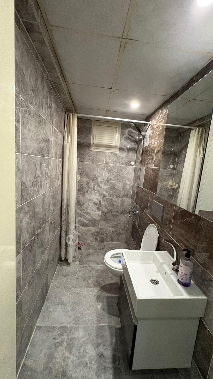 Pelitlibağ Camisi Yakını 50m2 1+1 Arakat Balkonlu Eşyalı Apart - Görsel 4