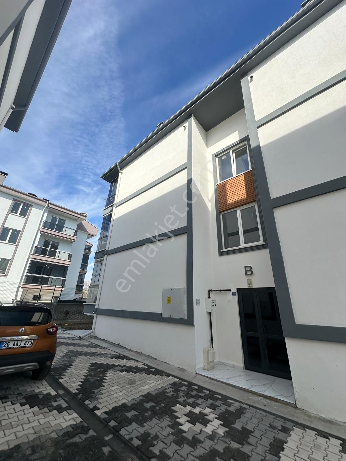 Afyon Üçok Emlaktan Kanlıca Mah Sıfır Ayarında 2+1 80m² Satılık Daire - Görsel 2