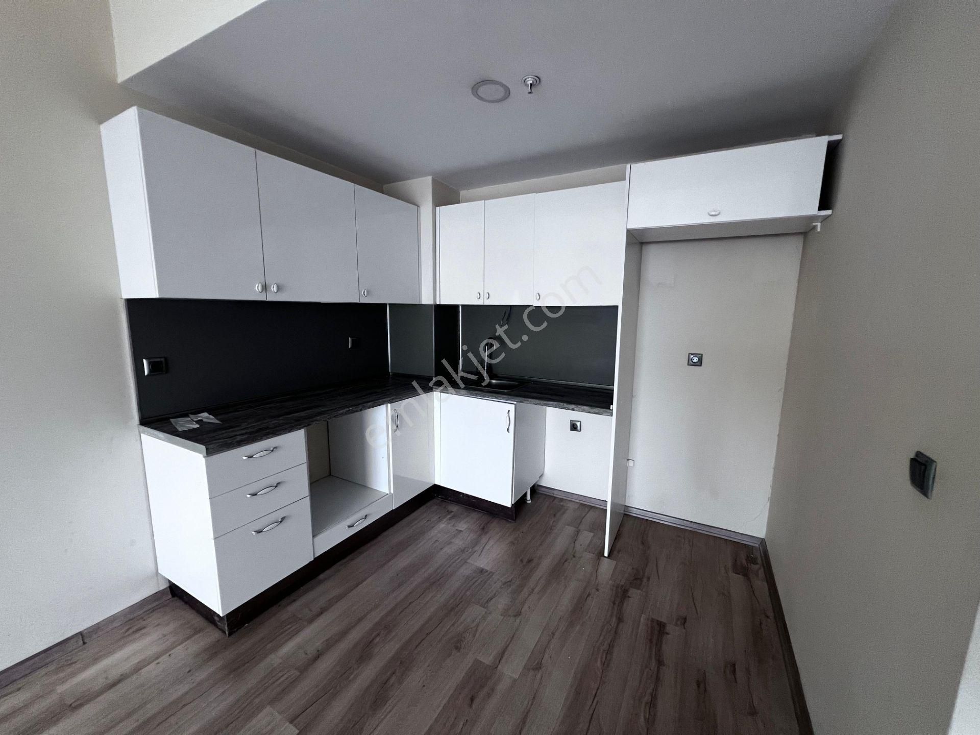 Esenyurt N Logo Sitesinde Göl Ve Deniz Manzaralı 1+1 Temiz Kiralık Dairemiz - Görsel 15