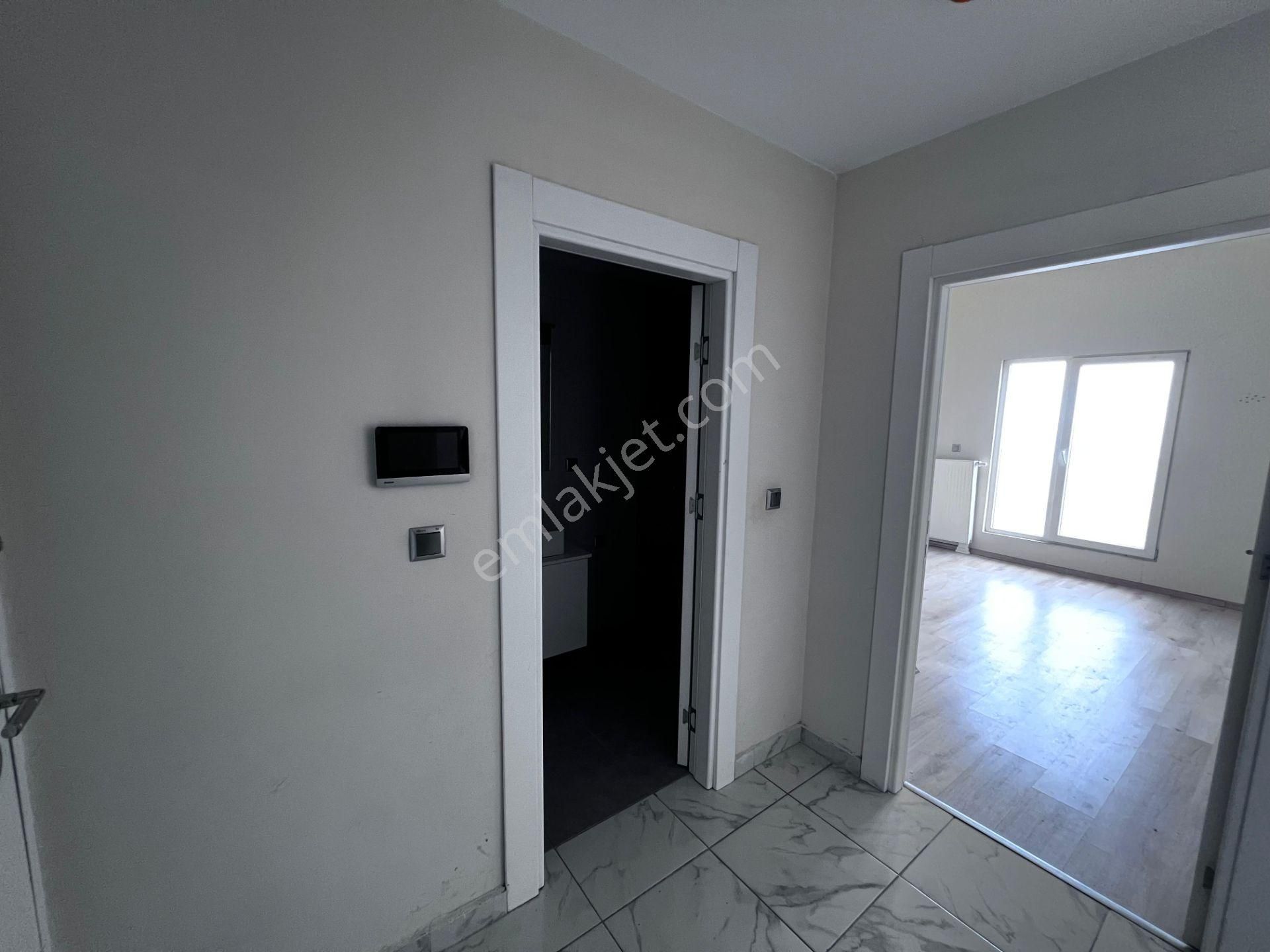 Esenyurt N Logo Sitesinde Göl Ve Deniz Manzaralı 1+1 Temiz Kiralık Dairemiz - Görsel 18