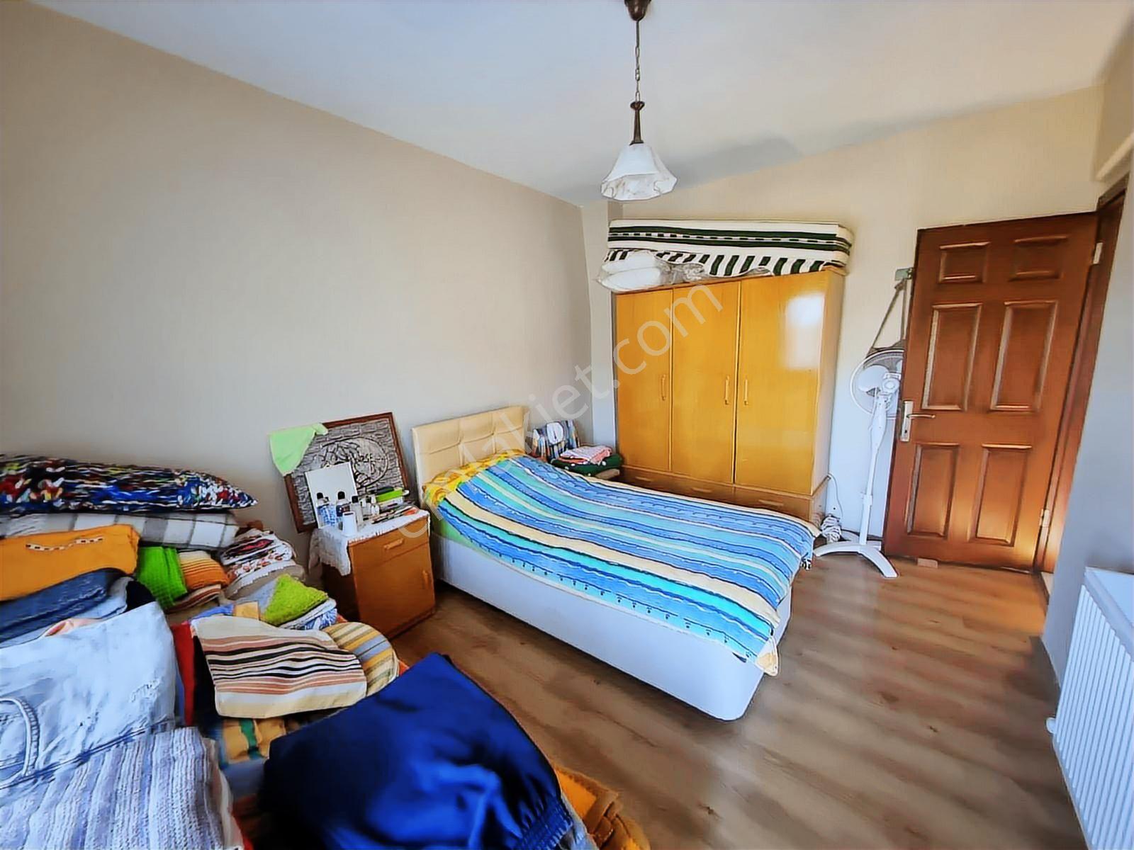 Yenifoça Merkezi Konumda Satılık Köşe Dubleks - Görsel 4