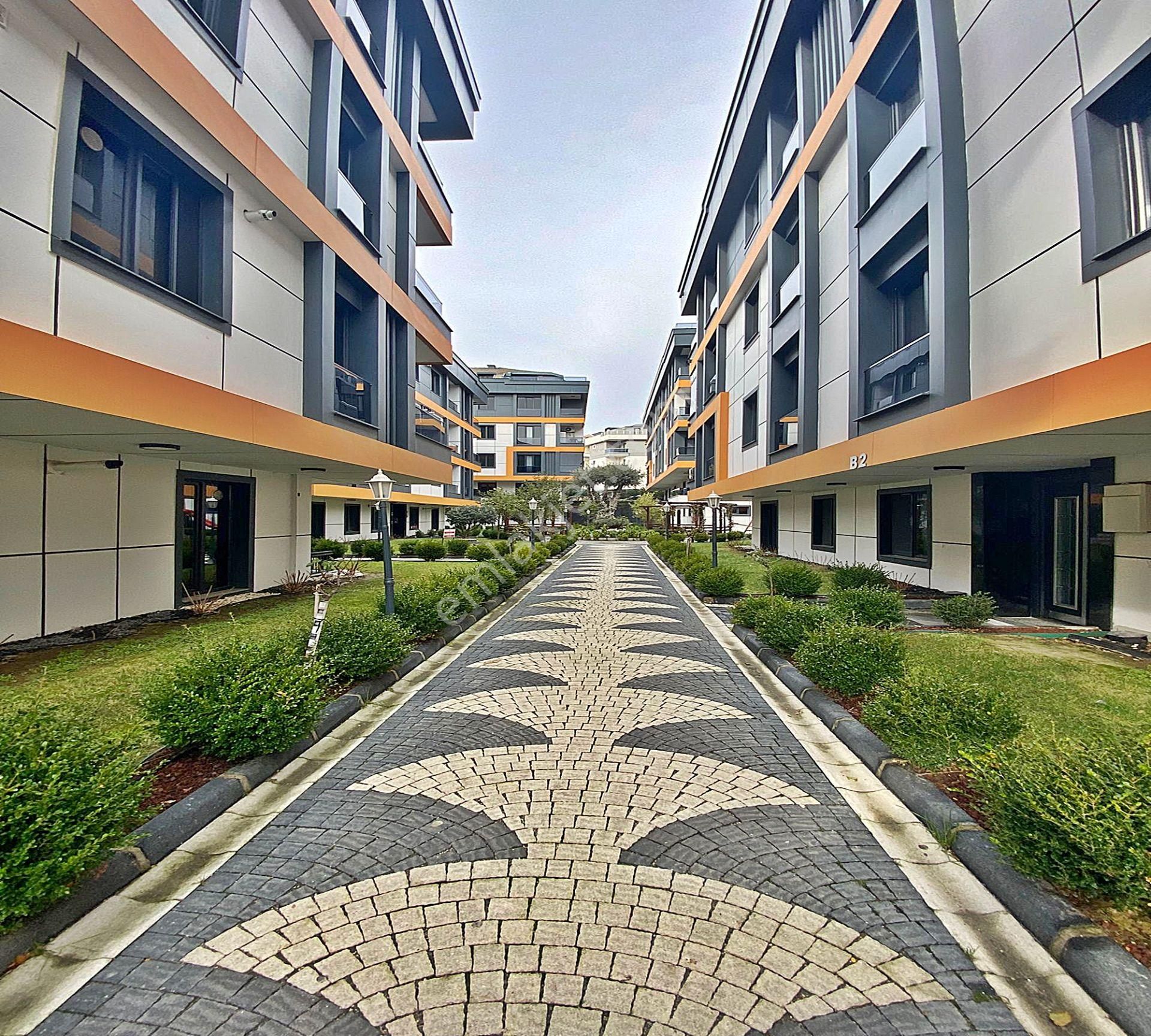 Beylikdüzü Merkezi Konum'da Güvenlikli Full Konsept Site İçi 3+1 Arakat !!! - Görsel 14