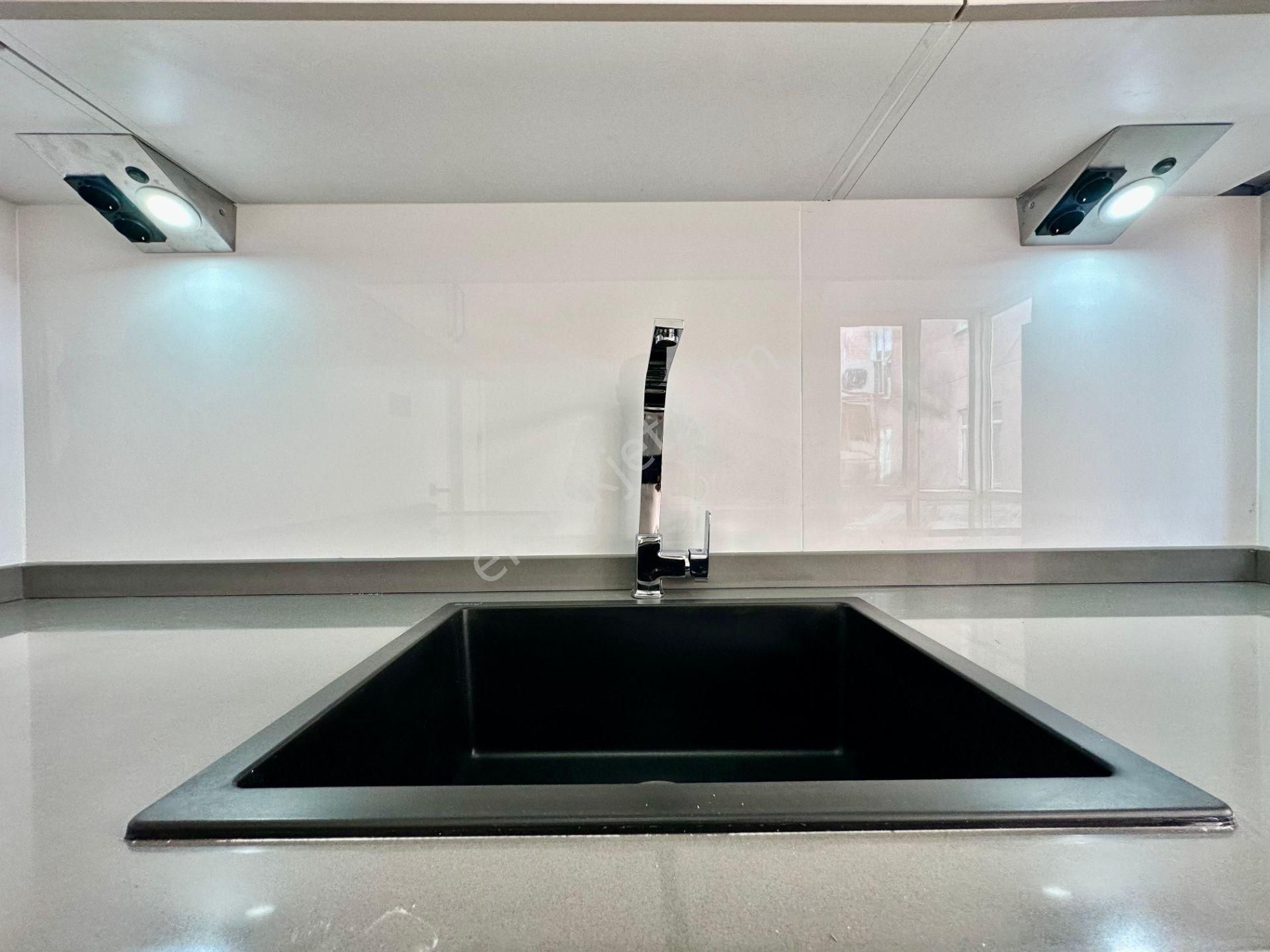 ꧁ay Emlaktan꧂akçay Merkezde İçi Komple Yenilenmiş Arakat Denize Yakın Satılık 2+1 Lüx Daire - Görsel 6