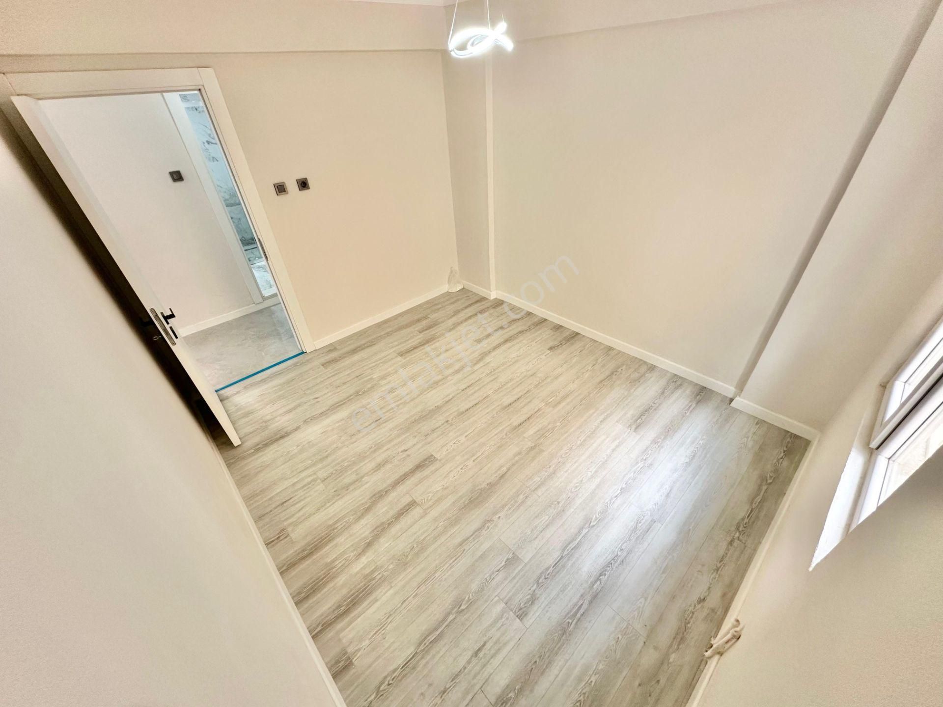 ꧁ay Emlaktan꧂akçay Merkezde İçi Komple Yenilenmiş Arakat Denize Yakın Satılık 2+1 Lüx Daire - Görsel 31