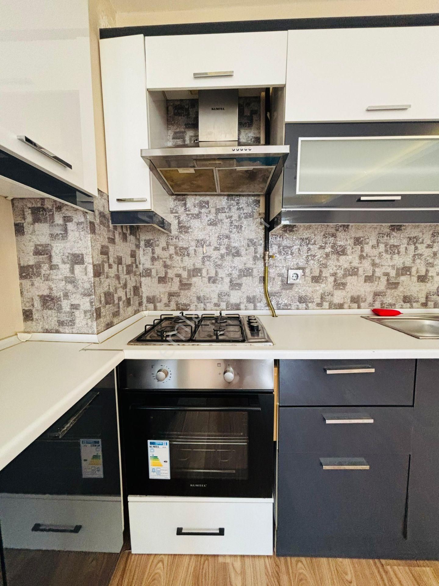 Güven'den Tepe'de 7/24 Güvenlikli Sitede Ara Kat 3+1 Daire - Görsel 8