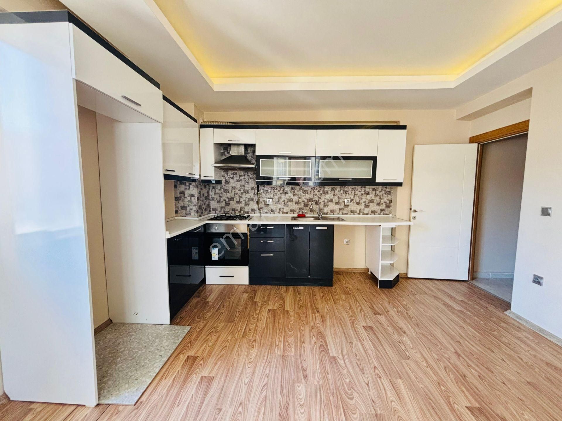 Güven'den Tepe'de 7/24 Güvenlikli Sitede Ara Kat 3+1 Daire - Görsel 10