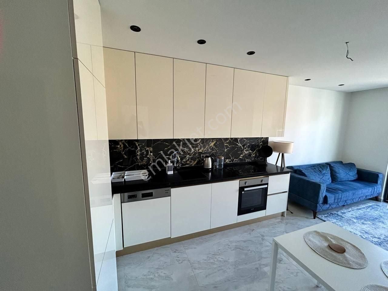 Alanya Oba Merkezde Şık Ve Konforlu 1+1 Daire - Görsel 9