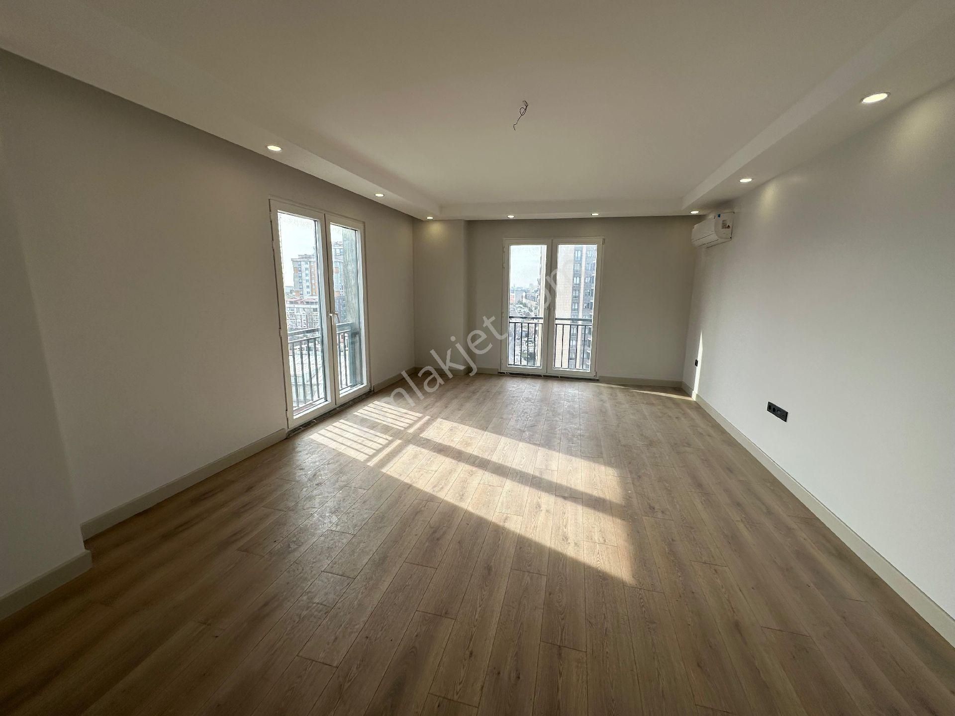 Eski Habipler Mah. 4+1 170m² Sıfır Site İçi Lüx Meydanda
