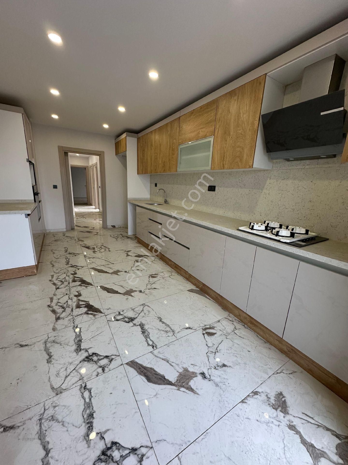 Eski Habipler Mah. 4+1 170m² Sıfır Site İçi Lüx Meydanda - Görsel 31