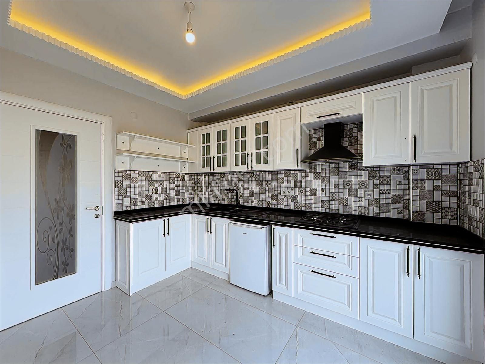 Onmax Pelitköy Sahil'de Satılık Sıfır 3+1 Site İçi Havuzlu Villa - Görsel 25