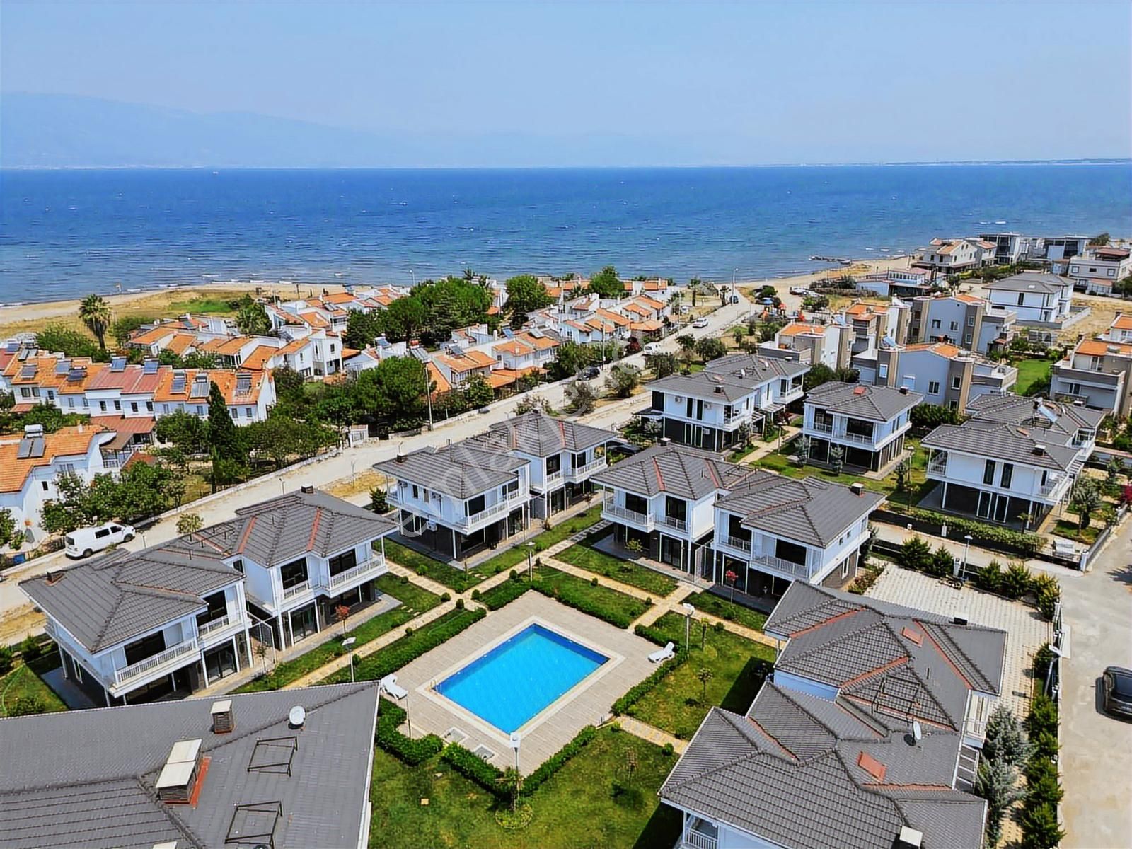 Onmax Pelitköy Sahil'de Satılık Sıfır 3+1 Site İçi Havuzlu Villa - Görsel 15