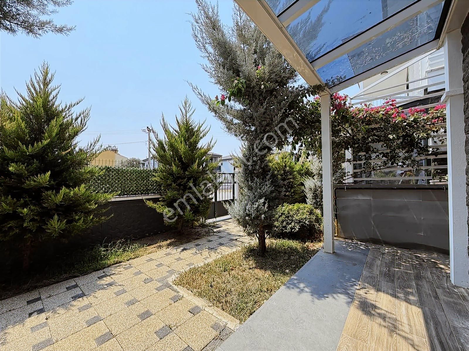 Onmax Pelitköy Sahil'de Satılık Sıfır 3+1 Site İçi Havuzlu Villa - Görsel 14