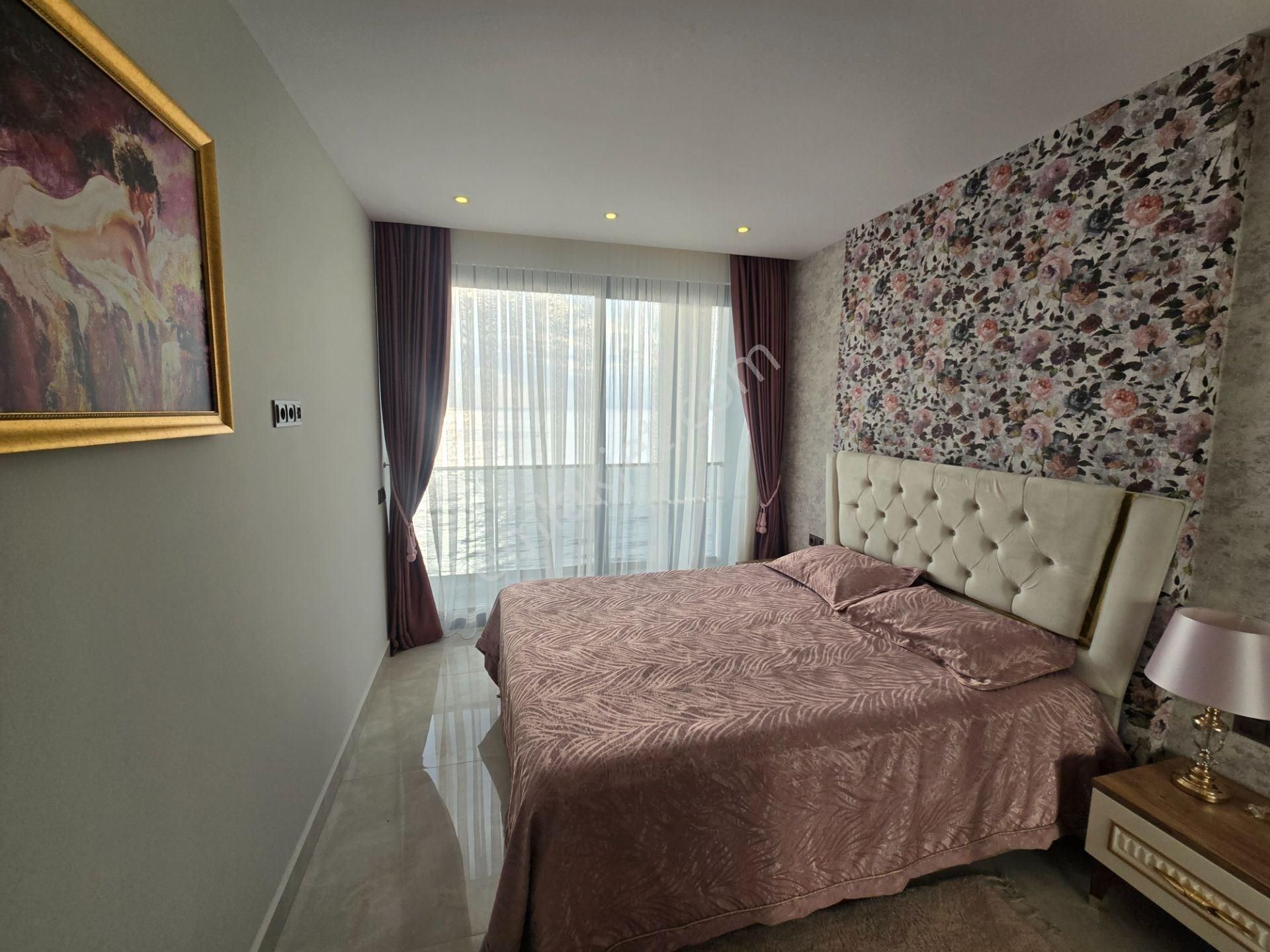 Denize Sıfır Lüks Sıtede Eşyalı 2+1 Daire - Görsel 9