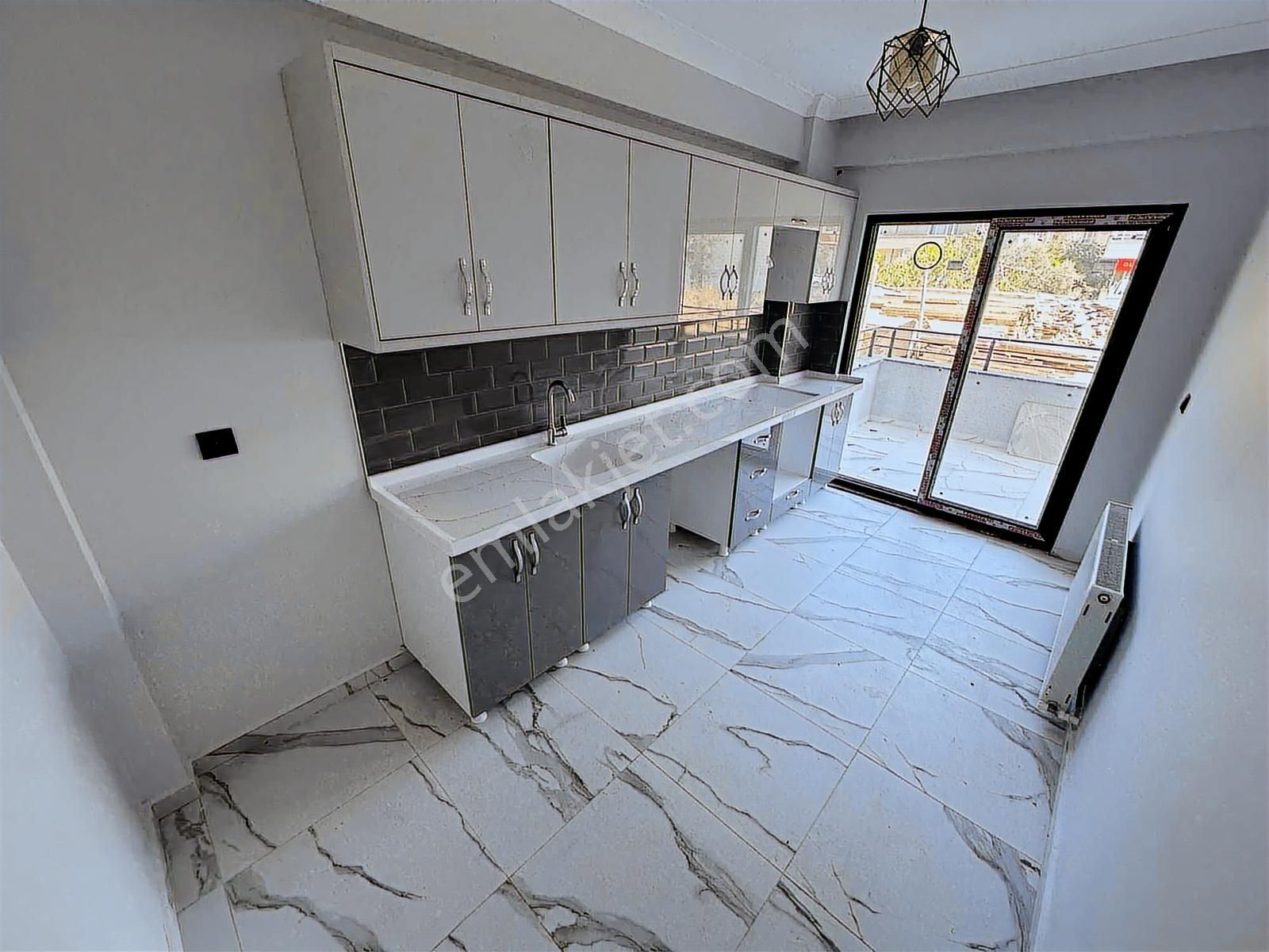Onmax Burhaniye Bahçelevler Satılık 2+1 Kapalı Mutfak Daire - Görsel 4