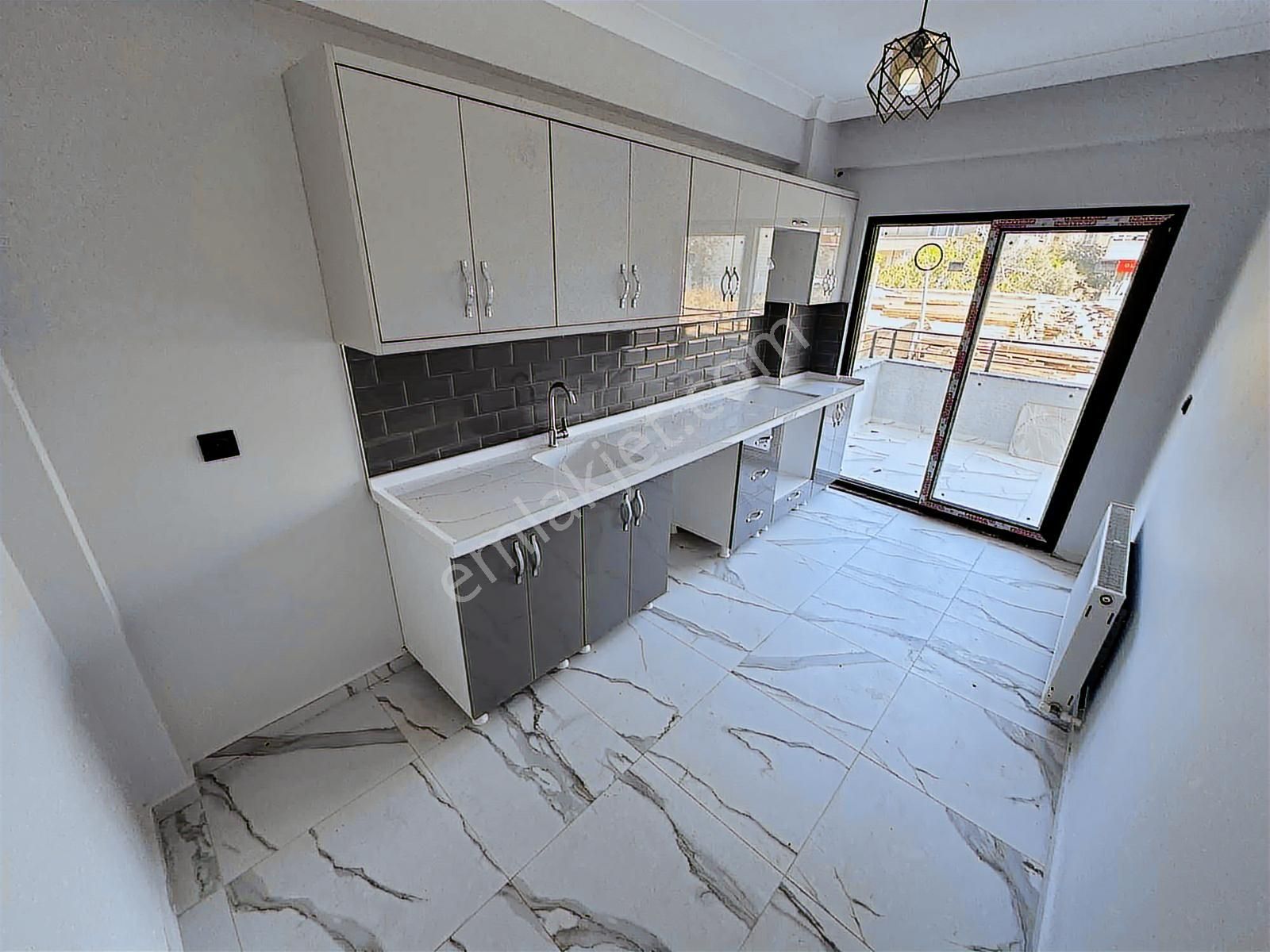 Onmax Burhaniye Bahçelevler Satılık 2+1 Kapalı Mutfak Daire - Görsel 5