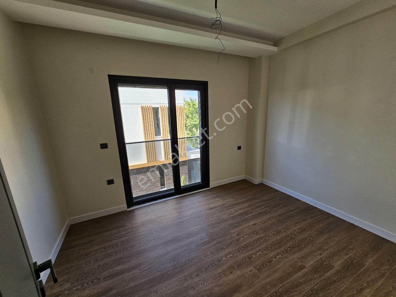 Pelitköy'de Denize 100 Metre Ultra Lüks Villa - Görsel 26