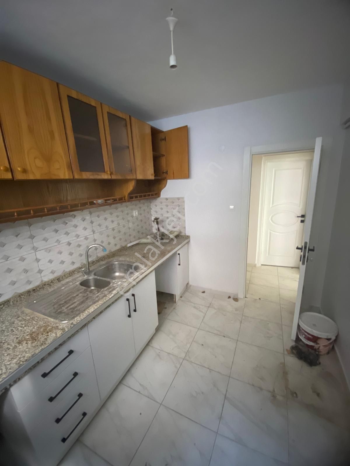 Sonton Gayrimenkul'den Beyoğlu Halıcıoğlunda 2+1 Masrafsız Satılık Daire