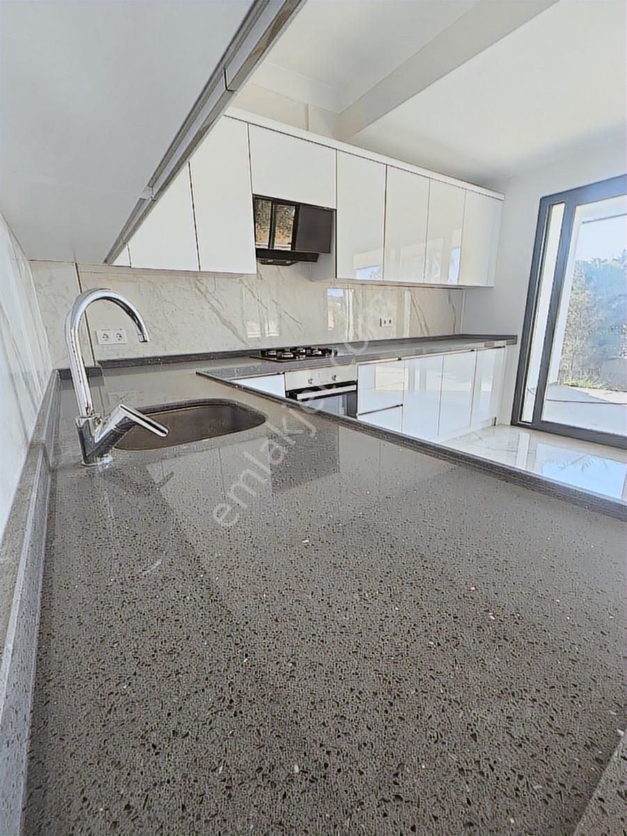 Karaağaç'da Denize 150 M | Havuzlu 3+1 Villa | Artur Yanı - Görsel 8