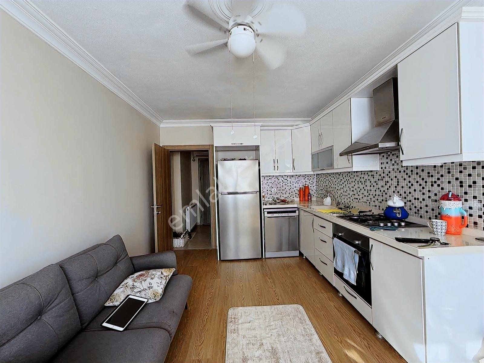 Onmax Öğretmenler'de Satılık 1+1 60 M2 Denize Yakın Daire - Görsel 8