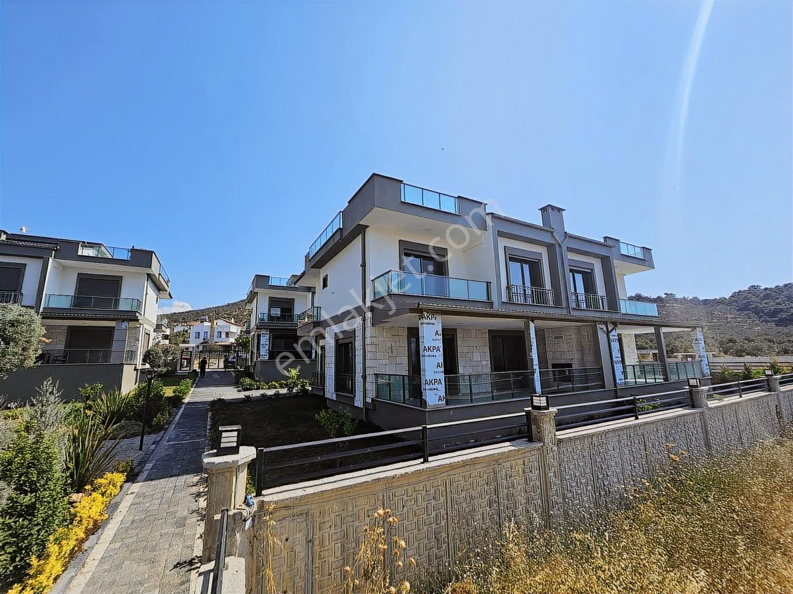 Deniz, Doğa Ve Şehir Avantajını Tek Çatıda Buluşturan 5+1 Villa - Görsel 33