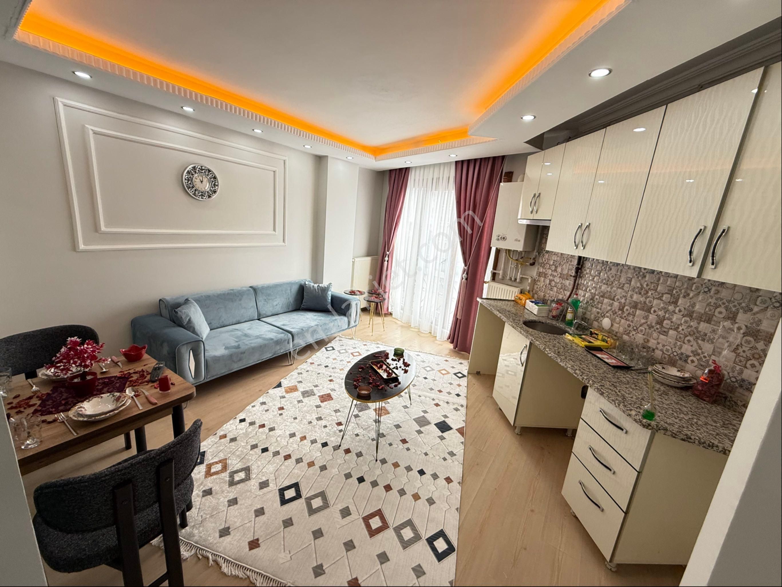 Full Sıfır Eşyalı 1 .kat Ferah Temiz 1+1 Lüks Daire Metro 20dk - Görsel 3