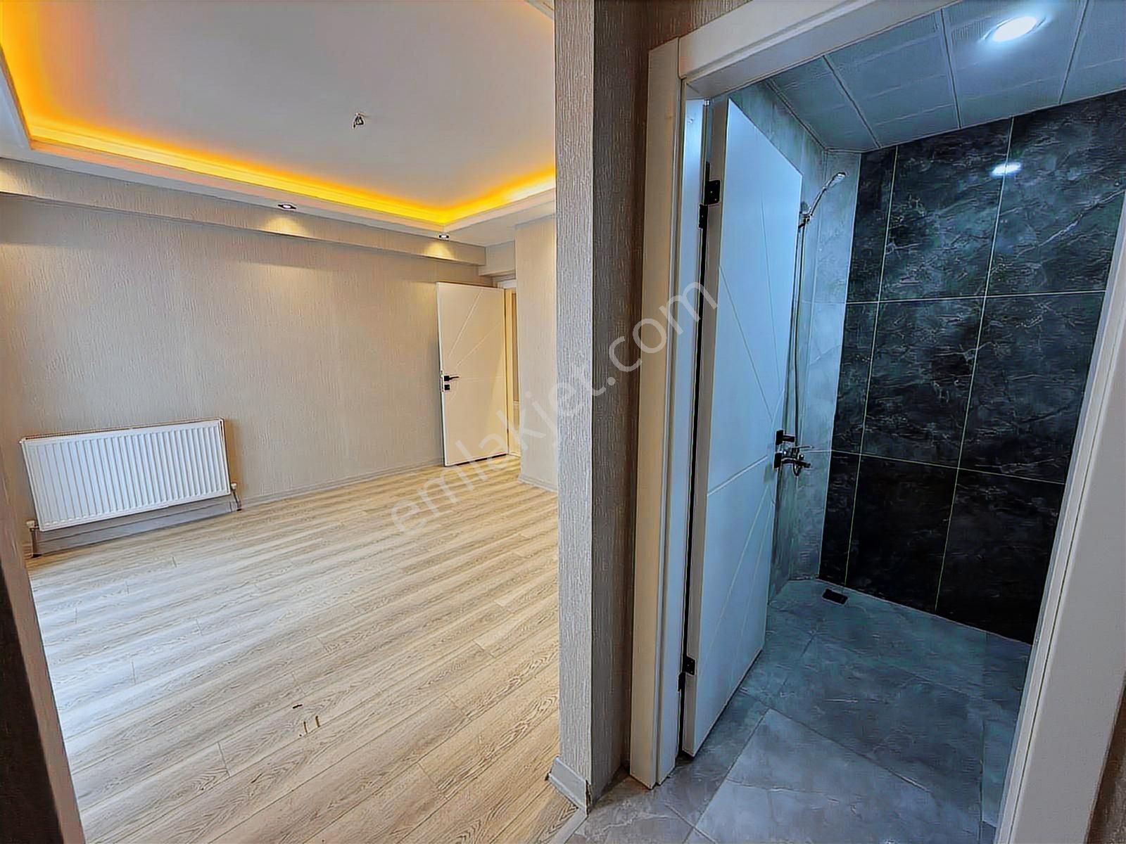 Keçiörende 4+1 Full Yaılı Kombili Petekli Giyinme Odalı İskanlı - Görsel 3