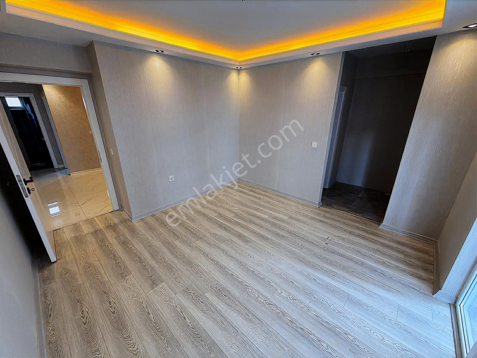 Keçiörende 4+1 Full Yaılı Kombili Petekli Giyinme Odalı İskanlı - Görsel 2