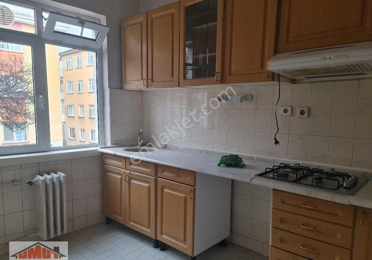 Muhteşem Lokasyon Ara Kat Ön Cephe 3+1 Kombili - Görsel 15