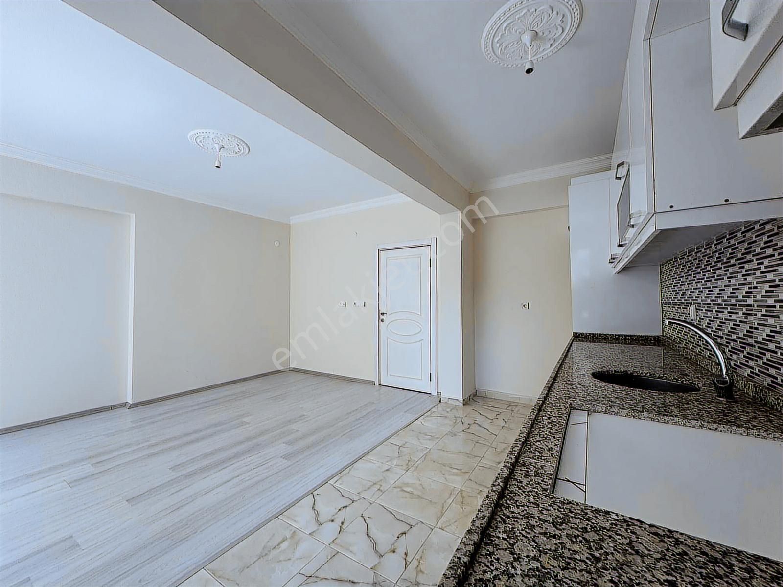 3+1 110m2 Net İskeleye Çok Yakın Araç Takası Uygunluğ . - Görsel 9