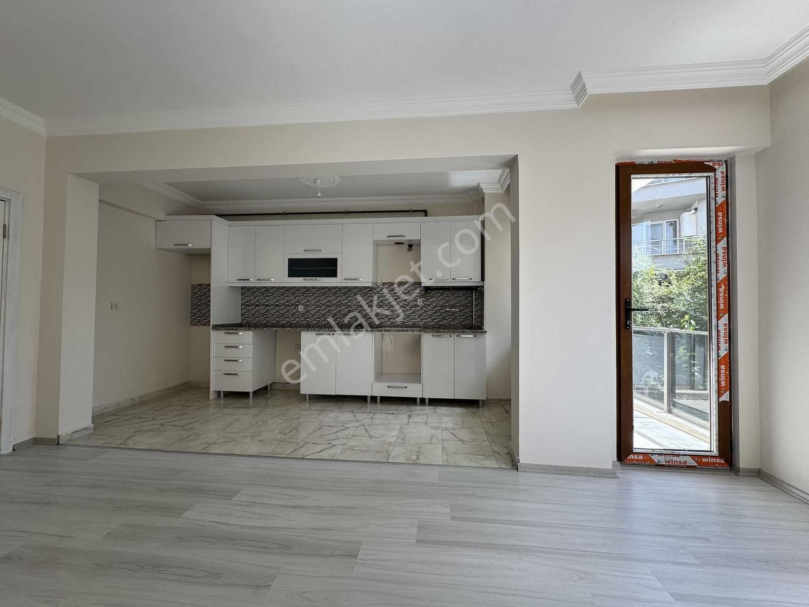 3+1 110m2 Net İskeleye Çok Yakın Araç Takası Uygunluğ . - Görsel 22