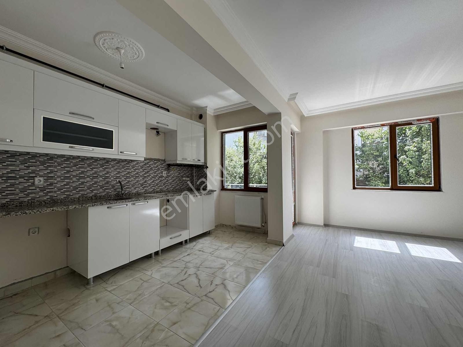 3+1 110m2 Net İskeleye Çok Yakın Araç Takası Uygunluğ . - Görsel 12