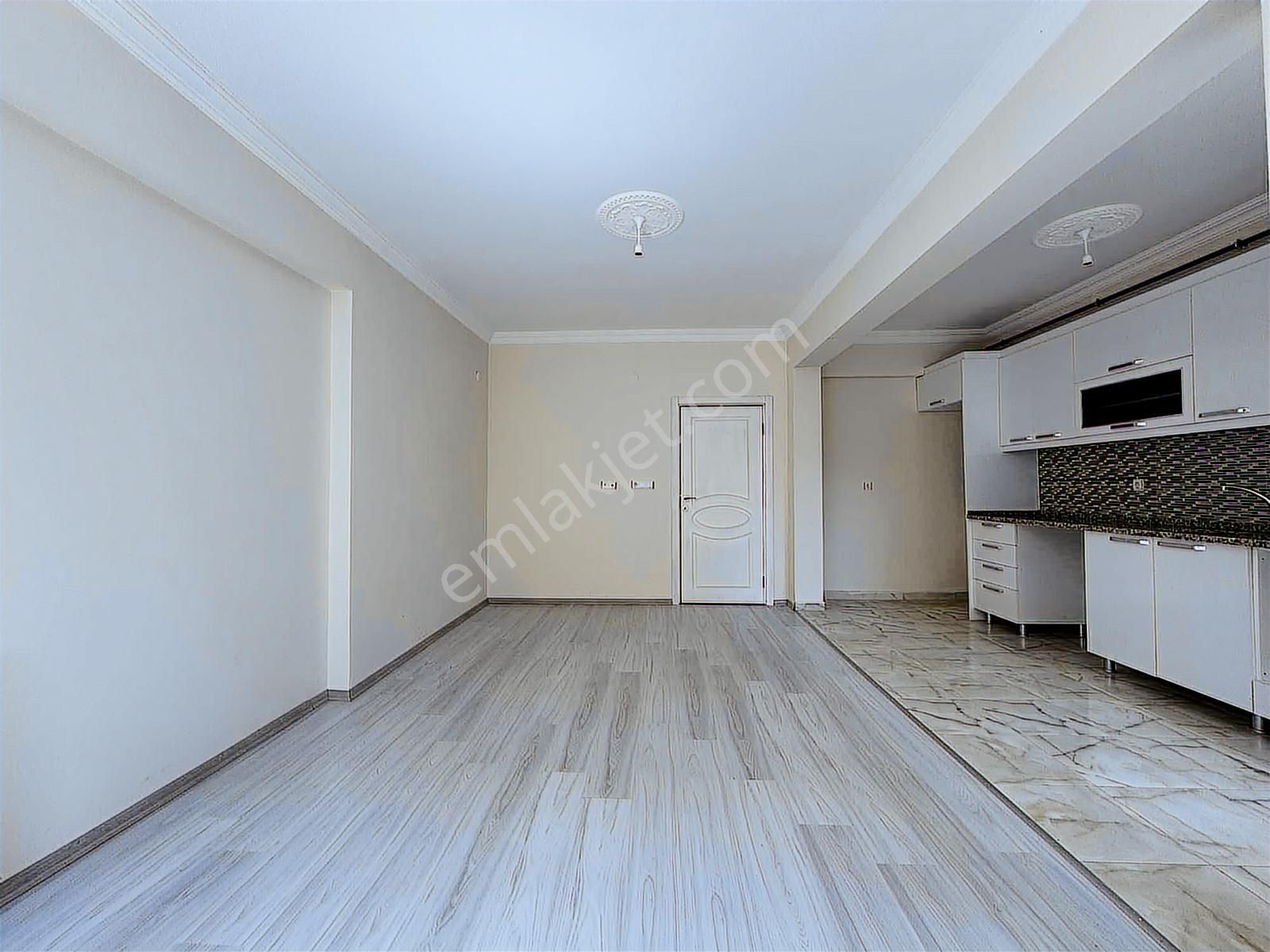 3+1 110m2 Net İskeleye Çok Yakın Araç Takası Uygunluğ . - Görsel 8