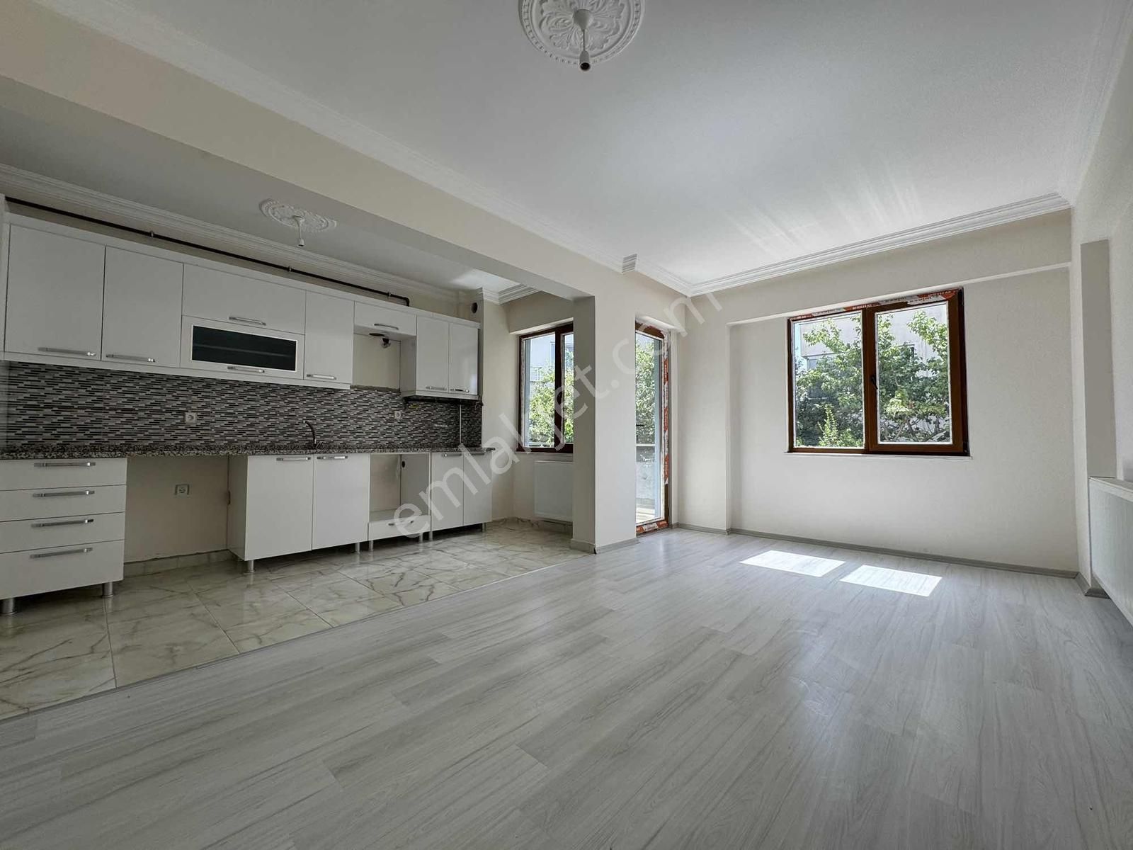 3+1 110m2 Net İskeleye Çok Yakın Araç Takası Uygunluğ . - Görsel 6