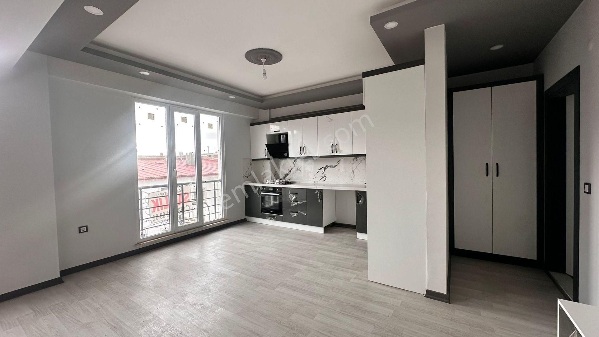 Parstan Tuzcumuratta Sıfır Doğalgazlı Asansörlü Lüks 3+1 Dubleks - Görsel 12