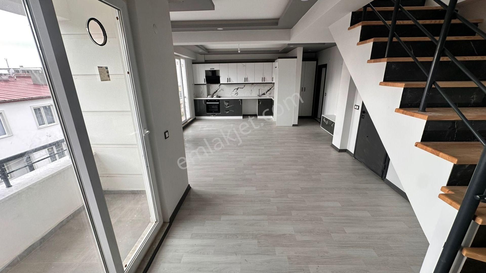 Parstan Tuzcumuratta Sıfır Doğalgazlı Asansörlü Lüks 3+1 Dubleks - Görsel 9