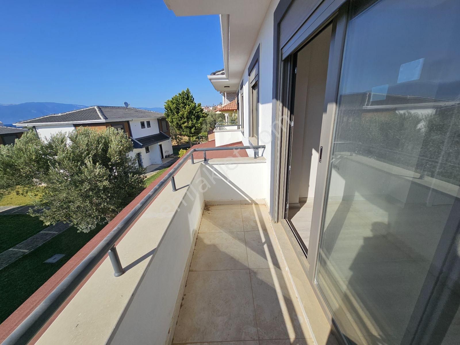 Onmax Pelitköy'de 3+1 Müstakil Fırsat Villa - Görsel 33