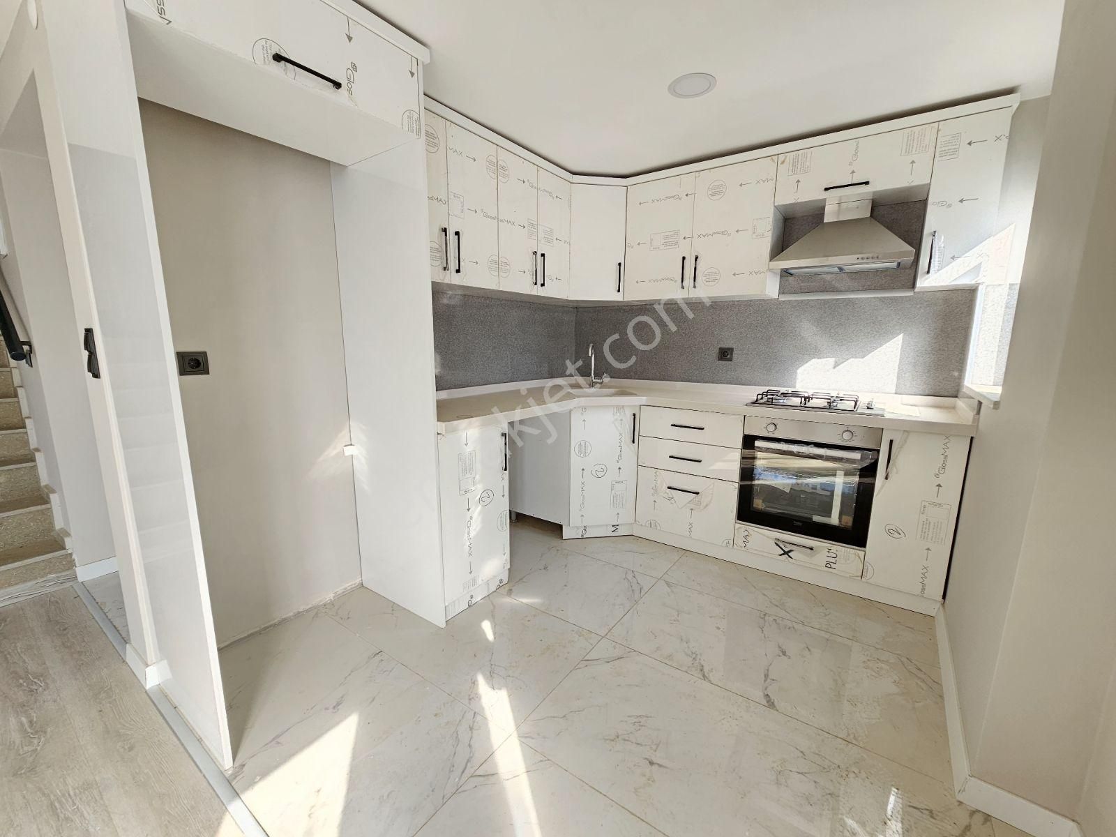 Onmax Pelitköy'de 3+1 Müstakil Fırsat Villa - Görsel 8