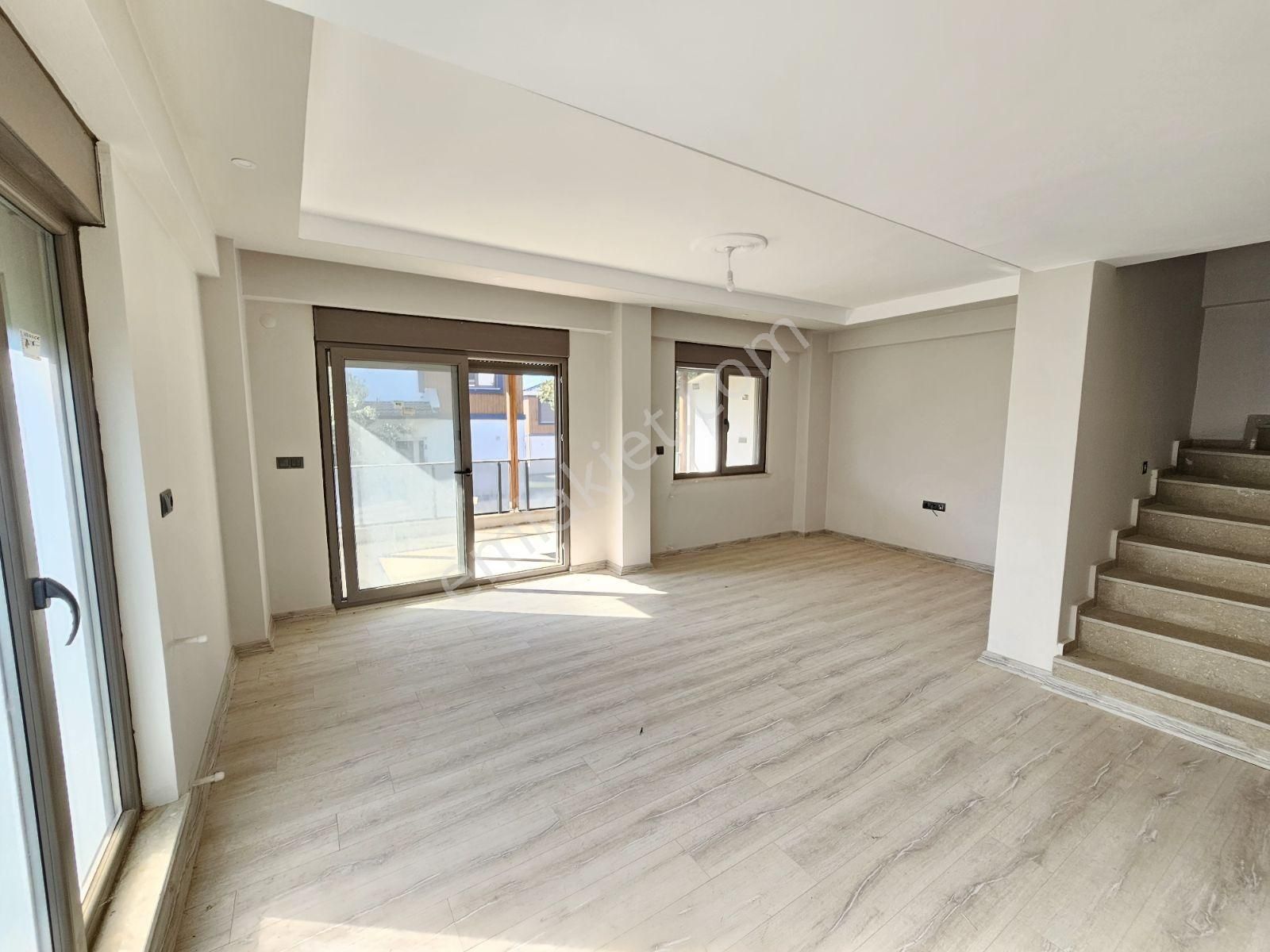 Onmax Pelitköy'de 3+1 Müstakil Fırsat Villa - Görsel 24