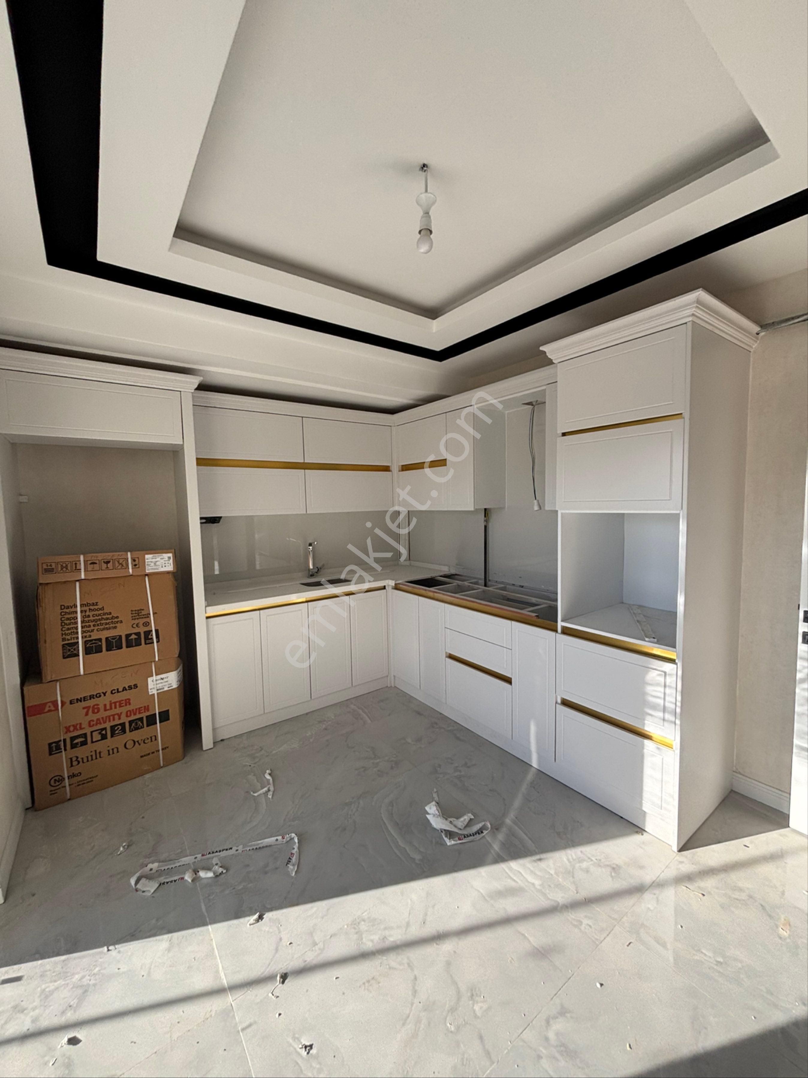 Hüsamettin Çelebi Mahallesi 3+1 Sıfır Satılık