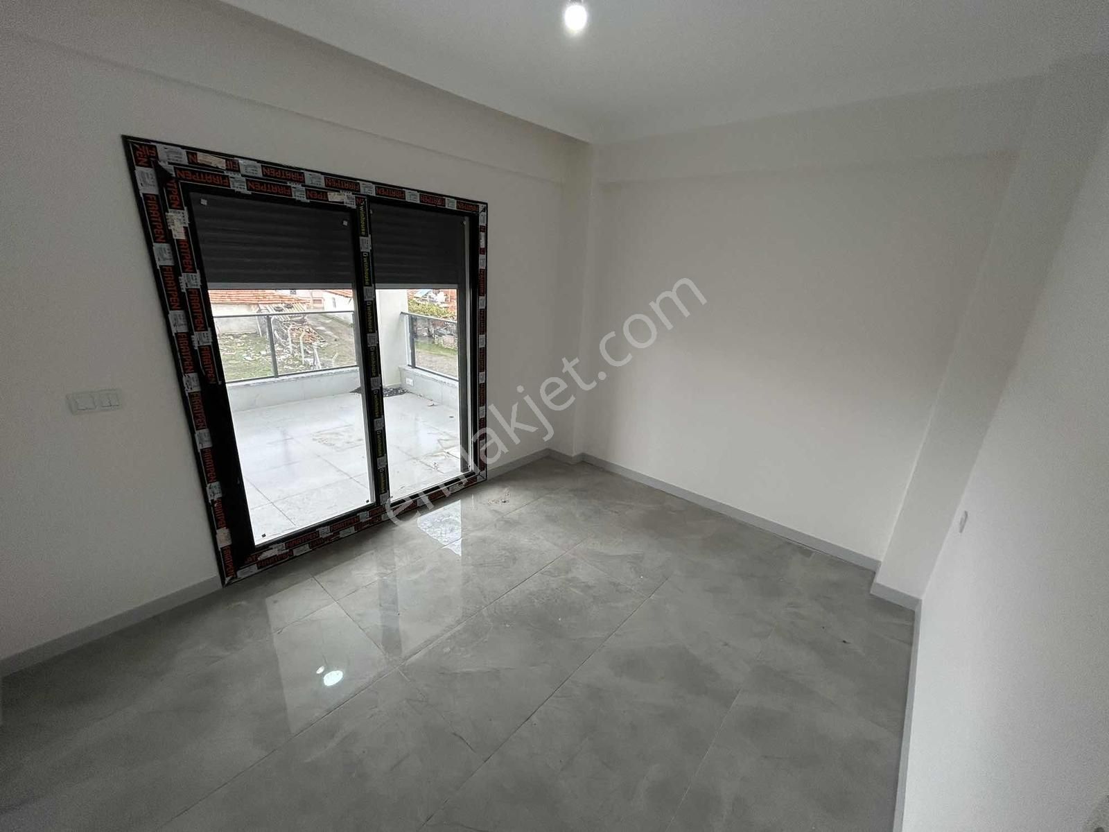 Onmax Burhaniye Merkezde Satılık Lüx Konforlu 1+1 70 M2 Daireler - Görsel 8