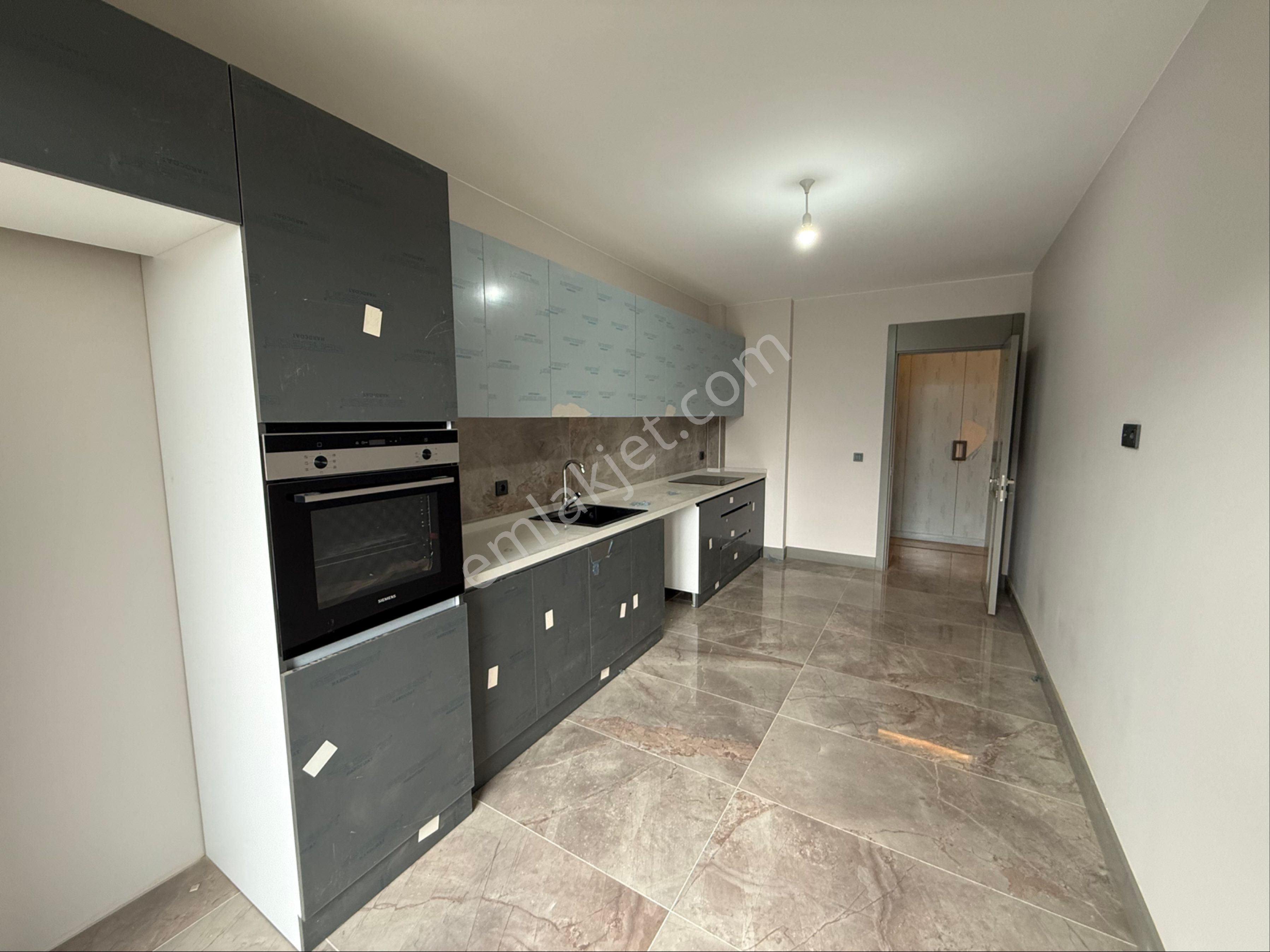 Has Bahçe Çengelköy Site İçerisinde 5. Kat Geniş Metraj Sıfır Daire - Görsel 8
