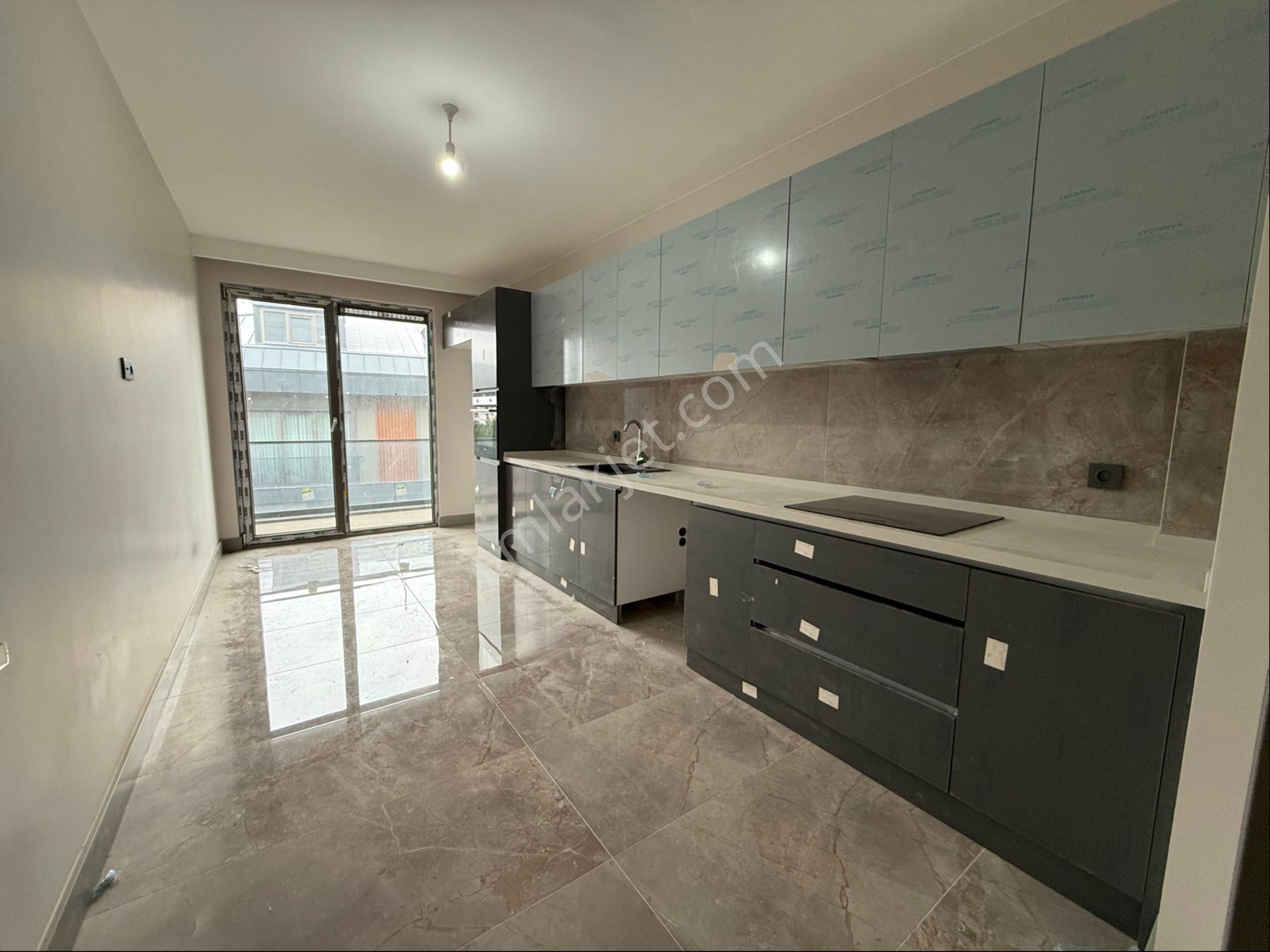 Has Bahçe Çengelköy Site İçerisinde 5. Kat Geniş Metraj Sıfır Daire - Görsel 10